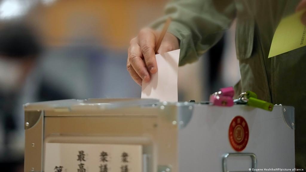 Japan votes in test for new PM Kishida, political stability