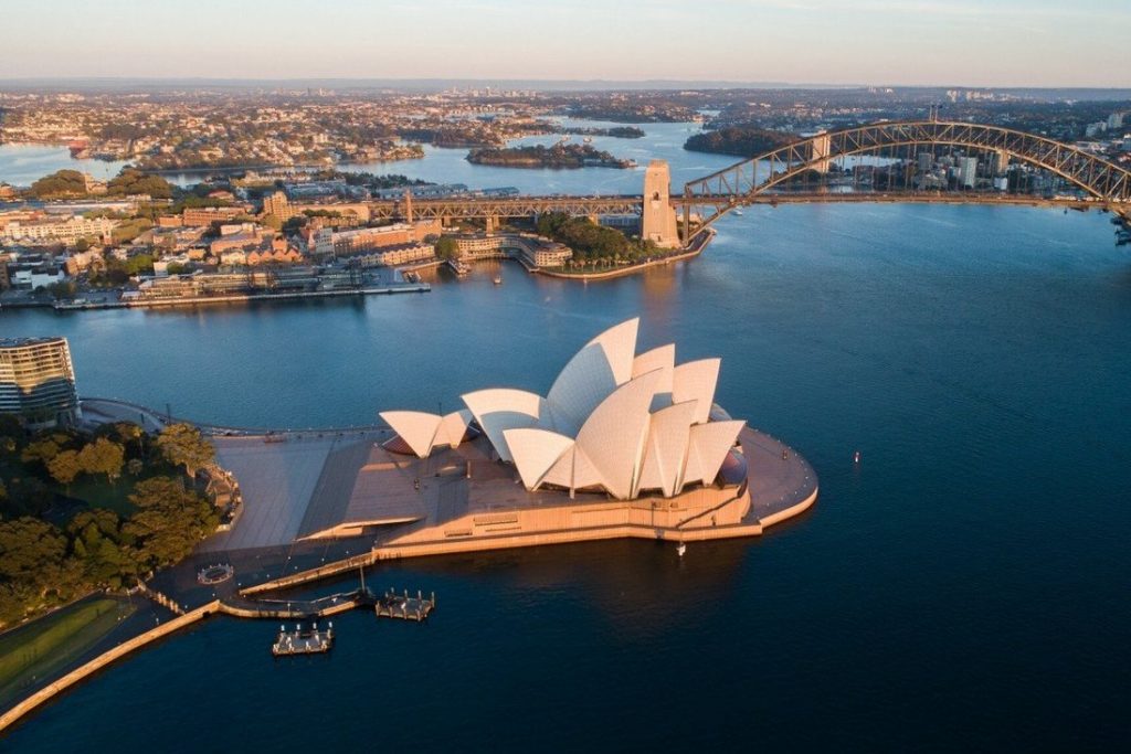 Covid: Australia’s border reopens to international visitors