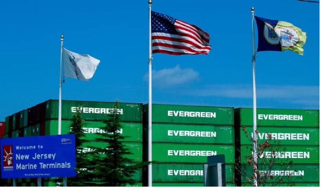 World divided into trading blocs will shrink global economy by 5% in long run