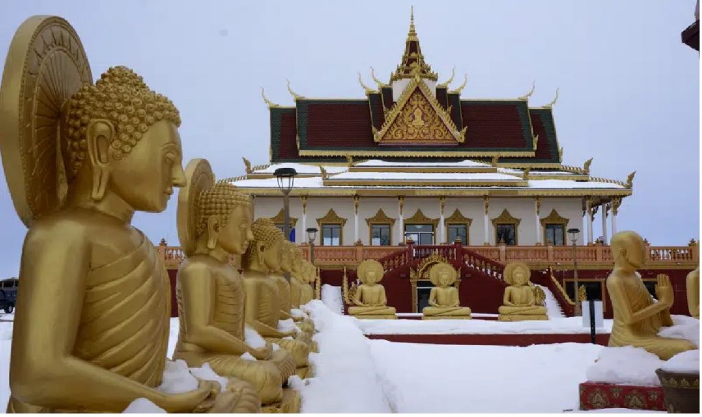 Minnesota Buddhist temple opens up sacred dance troupe