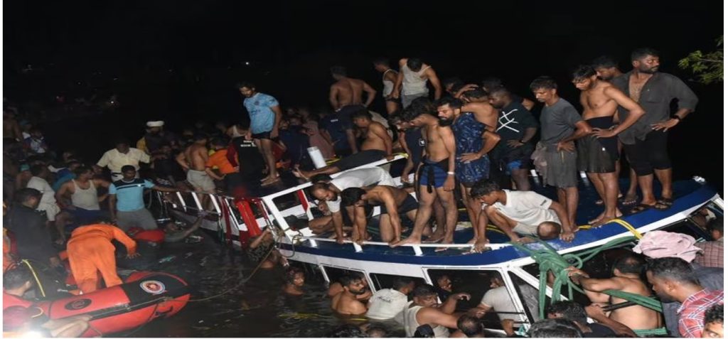 22 dead after tourist boat capsizes in Kerala