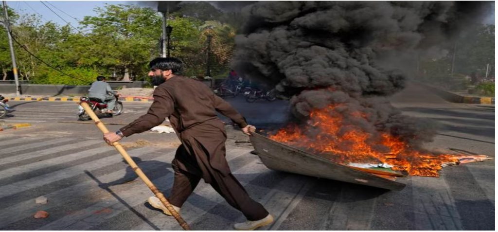 One dead as Imran Khan arrest sparks protests across Pakistan